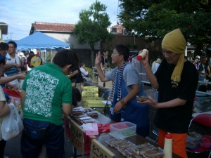 毎年地域の祭りに参加
